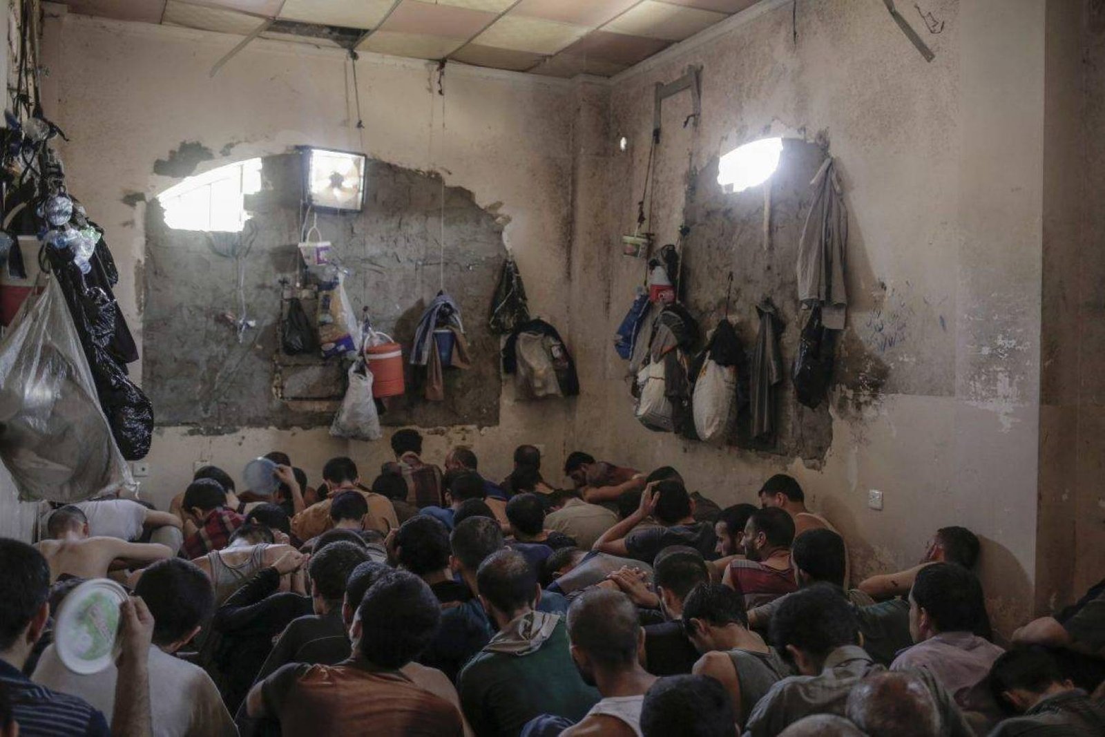 نظام الأسد أعدم أكثر من 500 معتقل في سجن صيدنايا قبل أشهر من “العفو” المزعوم